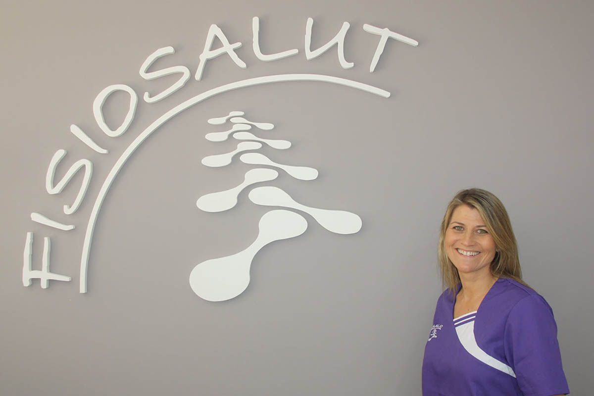 Mònica Margarit a la consulta de Fisiosalut Terrassa